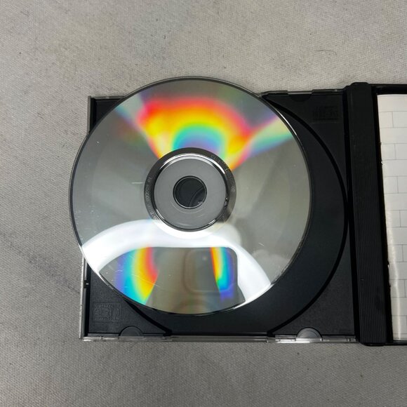 Pink Floyd "The Wall" 2-Disc CD Columbia Records Classic Rock Album @1979 - Picture 6 of 10